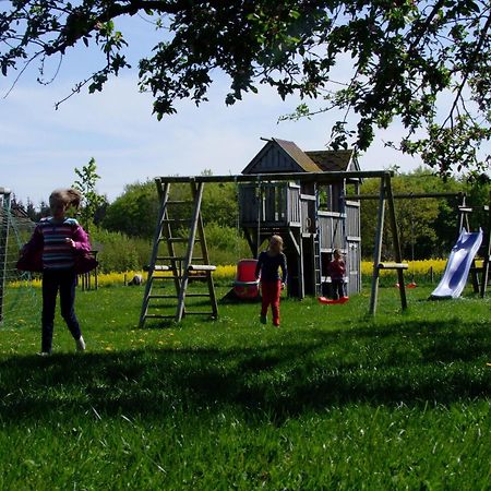 Ferienwohnungen Auf Dem Ferienhof Sell Stoltebull Екстер'єр фото